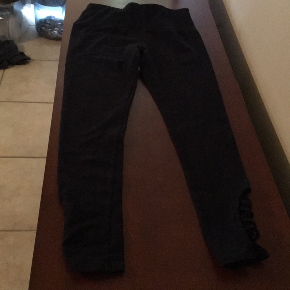 NINE WESt Cross Cross Leggings